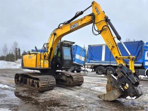 JCB Metsäalustainen JS145HD, Webasto, Bandburna grävmaskiner
