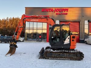 Hitachi ZX 85 US / Engcon, 600mm telat, 3 kauhaa