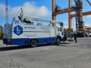 Volvo FL6 de-icing Truck