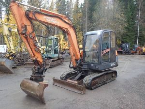 Doosan Solar 55 V PLUS kallistajalla