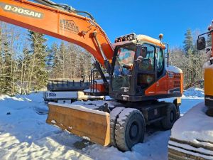 DOOSAN DX170W-5, Wheeled excavators