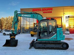 KOBELCO Kobelco SK 75 SR-3E/ Engcon, Rasvari, 2 Kauhaa, Средние экскаваторы