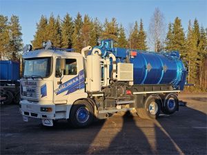 MAN 26.414 FNLC 6X2 Imupesuauto, 3-axlig