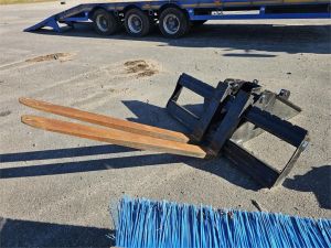 SE Equipment Trukkipiikit