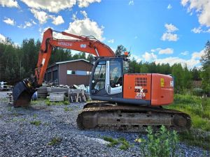 HITACHI ZX225USRLC-3, Engcon, Kauha, Webasto, Rasvari, Bandburna grävmaskiner