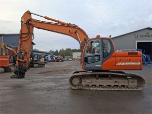 Doosan DX180LC PYÖRITTÄJÄLLÄ