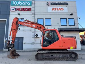 Daewoo Solar 130 LC V