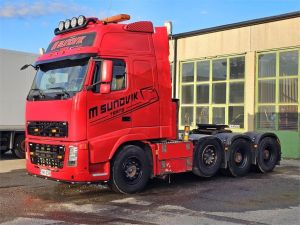 Volvo FH16 8x4