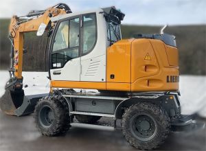 Liebherr A 910 COMPACT EX.DEMO