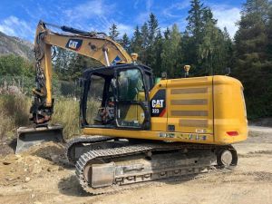 CAT 323