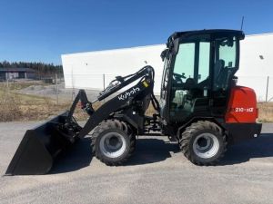Kubota RT210-2a, Pienkuormaajat