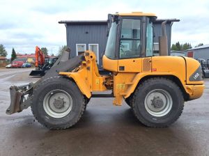 Volvo L45B   -HYVÄT RENKAAT-