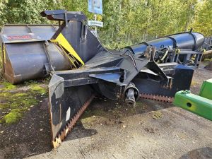  Lumilinko, Aurauskalusto