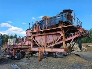 LOKOMO 2011 Kartiomurska Lokomo 280 seulalla ja Gene, Krossar