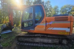 Doosan DX 140 LC, Telakaivukoneet