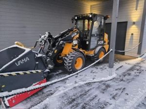 JCB 403plus
