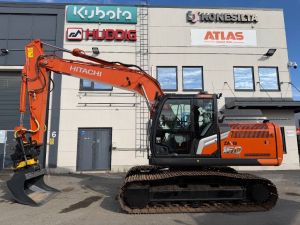 Hitachi ZX 160 LC-7 PYÖRITTÄJÄLLÄ