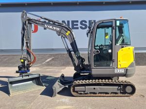 VOLVO EC35D PYÖRITTÄJÄLLÄ, Minigrävare < 7t