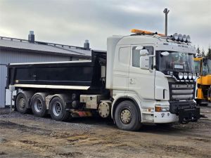 SCANIA R560 8X4, Multilift, alaterä, 2-двуосный
