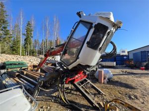 Kesla 2010LT Puutavaranosturi