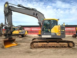 Volvo ECR235EL PYÖRITTÄJÄLLÄ