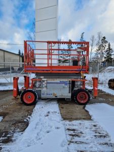 SkyJack SJ 6832 RT, Saksilavat henkilönostimet