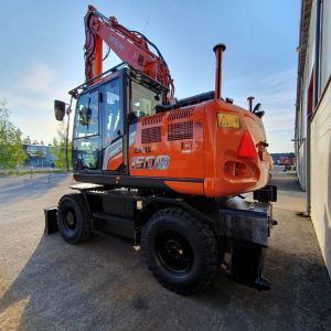 HITACHI ZX150W, Hjulburna grävmaskiner