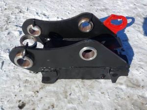 [Other] Pikakiinnike jäykkä S45, puoliaut.lukitus, Kauhat / rototiltit /  kiinnittimet