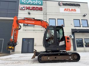 HITACHI ZX85US-5A PYÖRITTÄJÄLLÄ