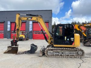 CAT 308 / Pyörittäjä, 2 kauhaa, Средние экскаваторы