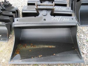 [Other] Kallistuva luiskakauha Kärsä 1300mm S45, 6-9tn kon, Kauhat / rototiltit /  kiinnittimet