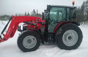 Massey Ferguson 5713M