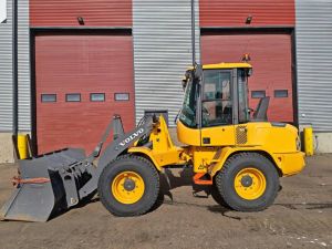 Volvo L 35 GT / Piikit, Kauha, Pienet tunnit!