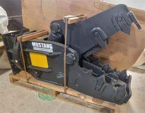 MUSTANG RH 05 Pulveroija, Crushers