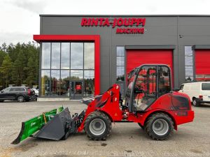 QUATTROX QX850 / Aura, Trukkipiikit, Kauha, Pienet tunnit!, Mini-loaders