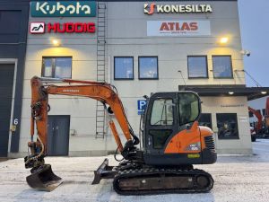 DOOSAN DX55 Pyörittäjällä, Mini-excavators < 7t