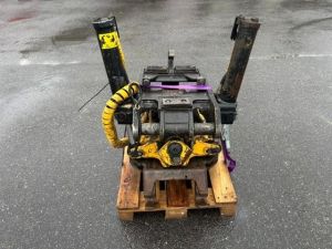 Engcon EC20 PIHDEILLÄ+KIINNIKE NTP10/NTP10