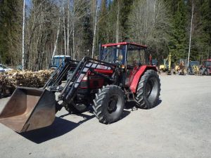 Case IH 4230-4 XL, Traktorit