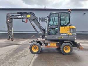 VOLVO EW60E VÄHÄN AJETTU, Hjulburna grävmaskiner