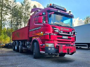 SCANIA R470 8X2 tiehoitoauto katsastettuna, 2-axlig
