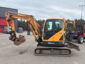 Myydään Hyundai Robex 60 / Pyörittäjä, 2 kauhaa, Pienet tunnit!