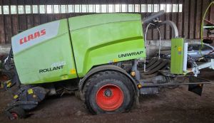 CLAAS Rollant 455 Uniwrap, Ground implements