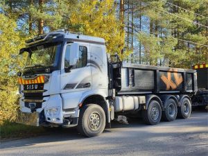 SISU CM16M 8x4 Tienhoitoauto, 2-axlig