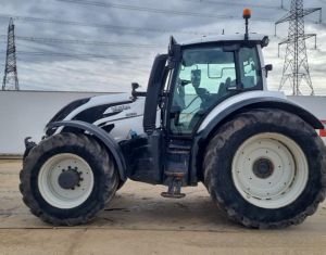 Valtra T234D