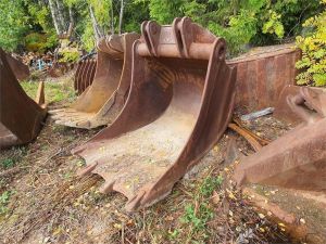 GJERSTAD NTP20, Buckets / tiltrotators / clamps