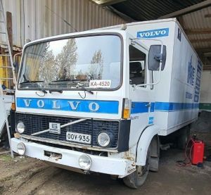 VOLVO huoltoauto, Cargo trucks / truck chassis, 2-axle