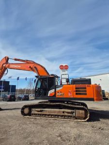 HITACHI ZX350LC-7, Гусеничные экскаваторы