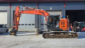 HITACHI ZX 225 US LC-6 PL