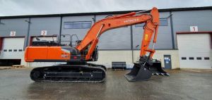 Hitachi ZX 350 LC D-3, Telakaivukoneet
