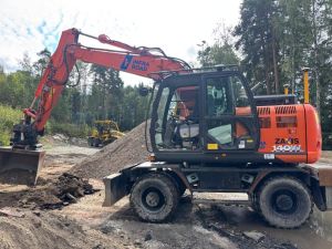 Hitachi ZX 140 W-6